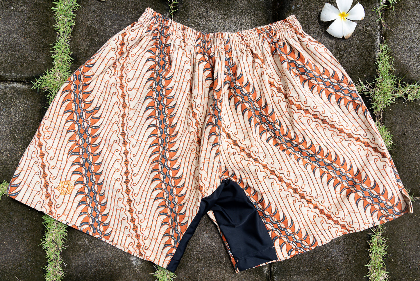 Batik Short L20 Tanah Parang