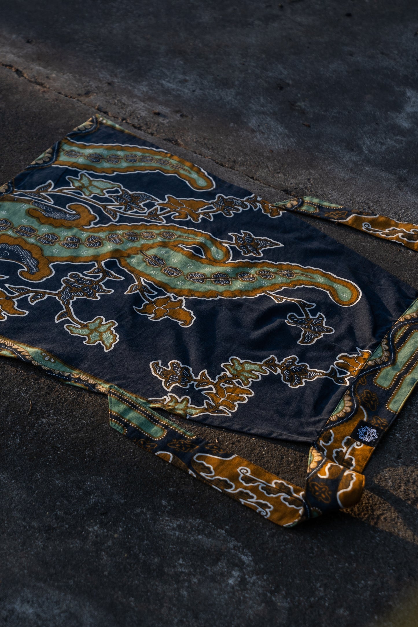 Peacemaker Headwrap Cucukan Coral.