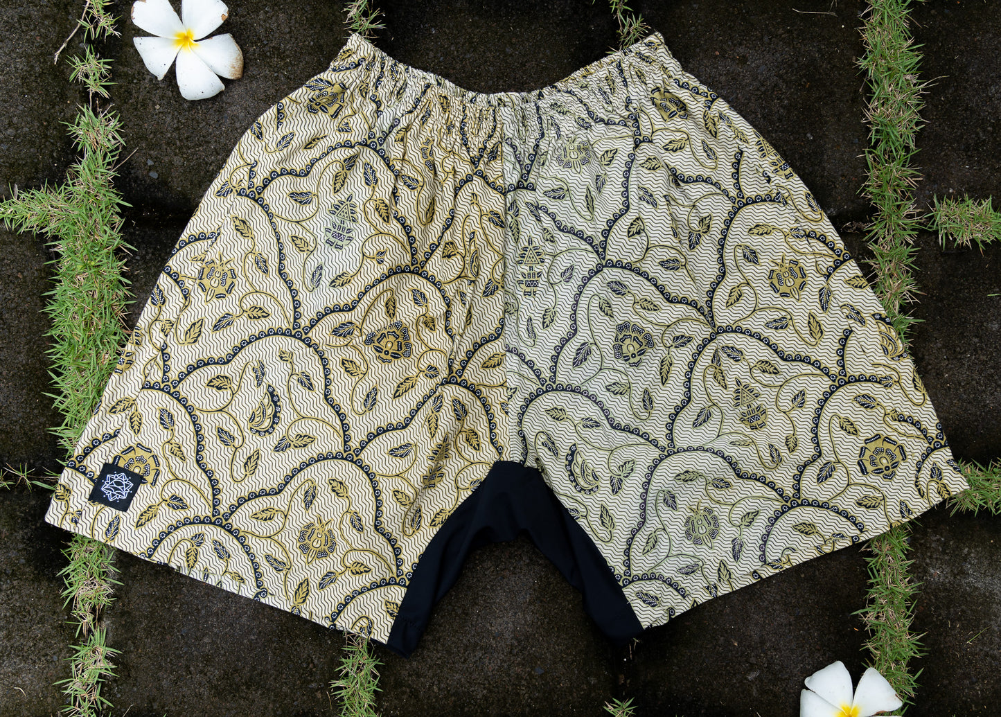 Batik Short M27 Pura Ombak