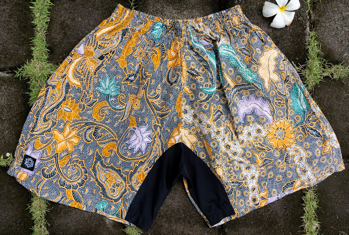 Batik Short L21 Spice Jungle